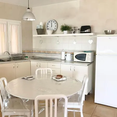 My Ocean !!! Breathtaking Location, Steps To The Ocean, Spacious Sea View, Fully Equipped And Well-furnished With Private Entrance And High-speed Fiber Optic Internet Daire *