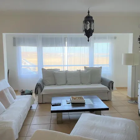 My Ocean !!! Breathtaking Location, Steps To The Ocean, Spacious Sea View, Fully Equipped And Well-furnished With Private Entrance And High-speed Fiber Optic Internet Daire Corralejo