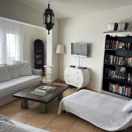 My Ocean !!! Breathtaking Location, Steps To The Ocean, Spacious Sea View, Fully Equipped And Well-furnished With Private Entrance And High-speed Fiber Optic Internet Daire Corralejo