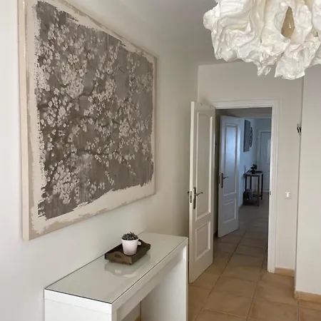 Daire My Ocean !!! Breathtaking Location, Steps To The Ocean, Spacious Sea View, Fully Equipped And Well-furnished With Private Entrance And High-speed Fiber Optic Internet Corralejo