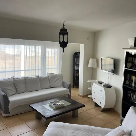 Daire My Ocean !!! Breathtaking Location, Steps To The Ocean, Spacious Sea View, Fully Equipped And Well-furnished With Private Entrance And High-speed Fiber Optic Internet *