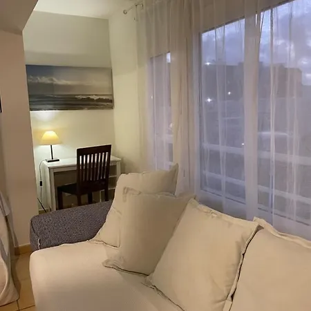 Daire My Ocean !!! Breathtaking Location, Steps To The Ocean, Spacious Sea View, Fully Equipped And Well-furnished With Private Entrance And High-speed Fiber Optic Internet *