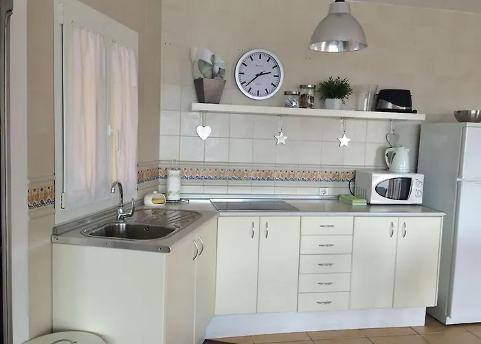 Apartment My Ocean !!! Breathtaking Location, Steps To The Ocean, Spacious Sea View, Fully Equipped And Well-furnished With Private Entrance And High-speed Fiber Optic Internet