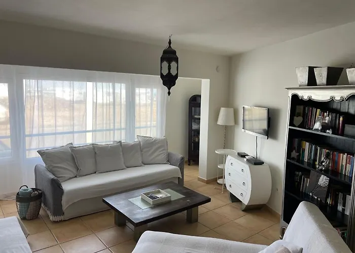 Apartment My Ocean !!! Breathtaking Location, Steps To The Ocean, Spacious Sea View, Fully Equipped And Well-furnished With Private Entrance And High-speed Fiber Optic Internet *