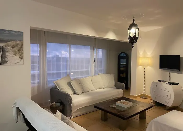 My Ocean !!! Breathtaking Location, Steps To The Ocean, Spacious Sea View, Fully Equipped And Well-furnished With Private Entrance And High-speed Fiber Optic Internet Apartment Corralejo